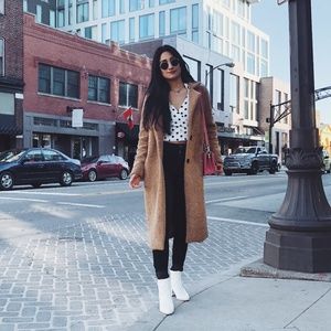 Meet your Posher, Maaria